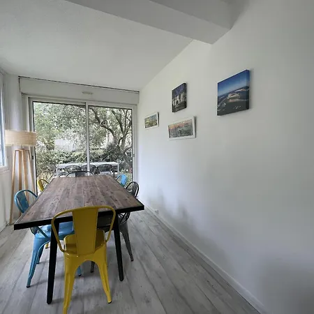 Maison Familiale A : 3 Chambres, Jardin Sous Les Pins, Wifi Fibre, Proche Et Centre - Fr-1-420-145