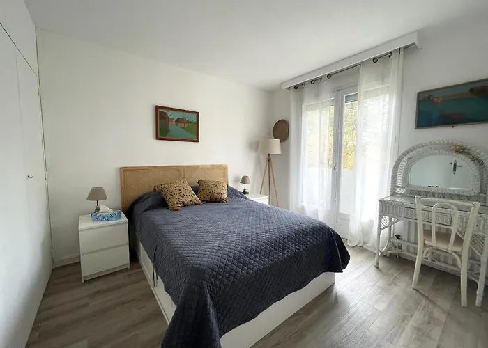 別荘 Maison Familiale A : 3 Chambres, Jardin Sous Les Pins, Wifi Fibre, Proche Et Centre - Fr-1-420-145 *